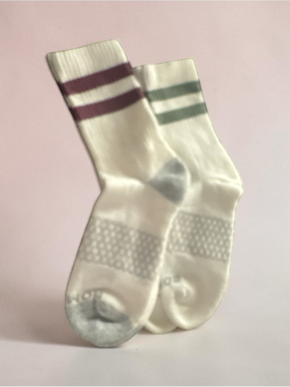 NWOT Bombas 1 LG Maroon/Cream & 1 MD Green/Cream Crew Athletic Socks